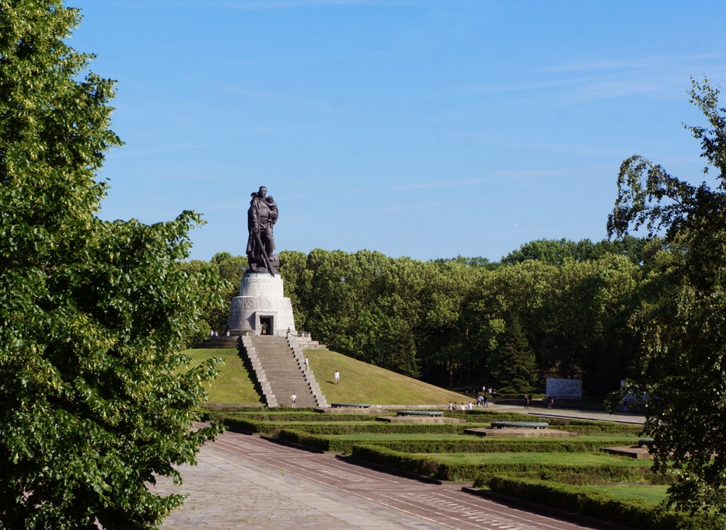 Berlin Soviet Memorial 2017 Berlin Soviet Memorial 2017